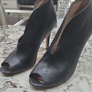 Halogen Black Peep-Toe Heeled Boots